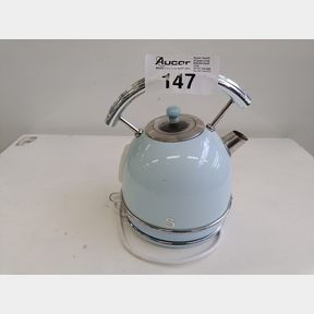 SWAN - 1.7 LITRE CORDLESS RETRO DOME KETTLE - BLUE