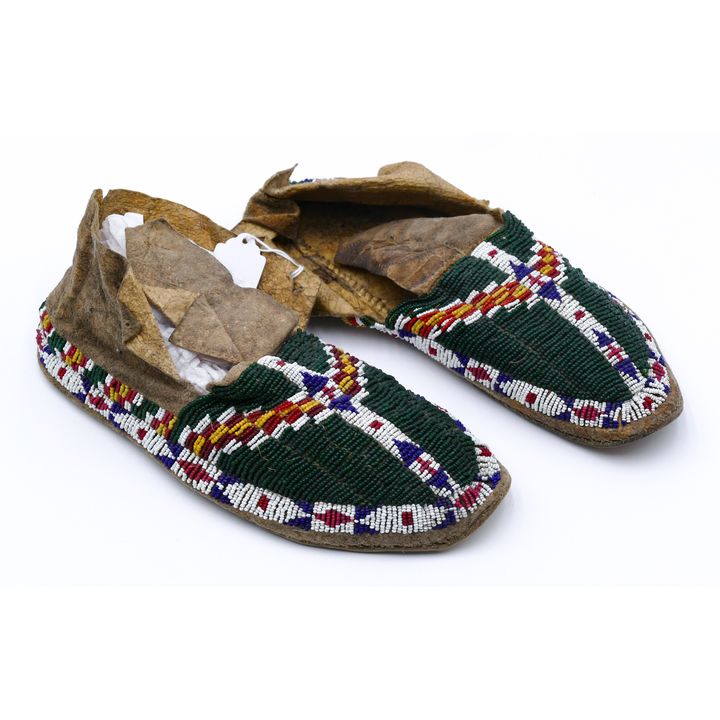 Pair Antique Plains Indian Beaded Moccasins