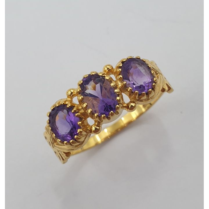 9ct Y/G Amethyst Ring