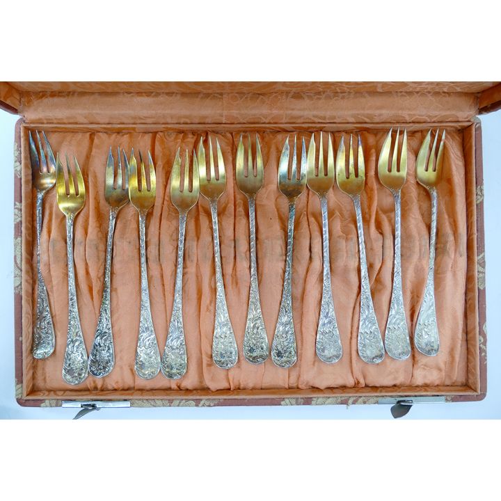 Set 12pc Wood & Hughes Ornate Sterling Forks in Case- 280g