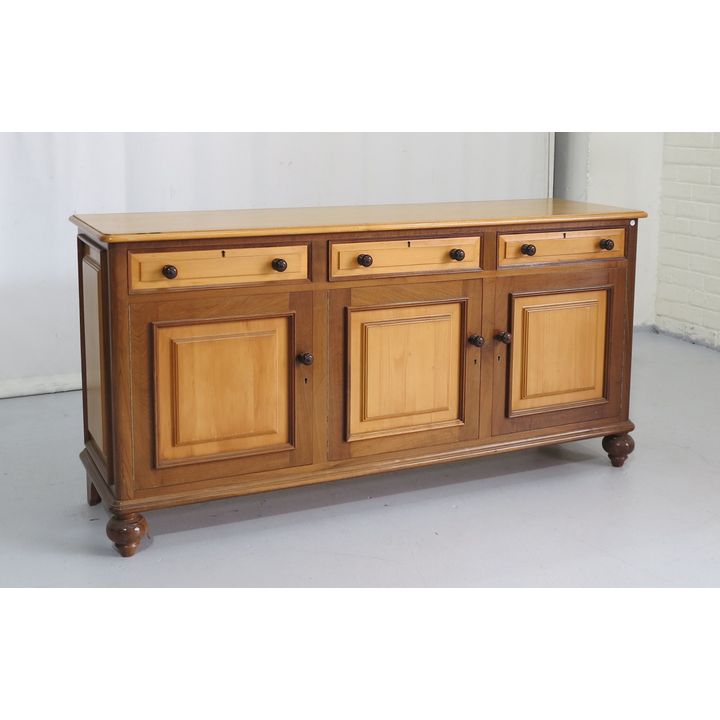 YELLOWWOOD AND STINKWOOD SIDEBOARD