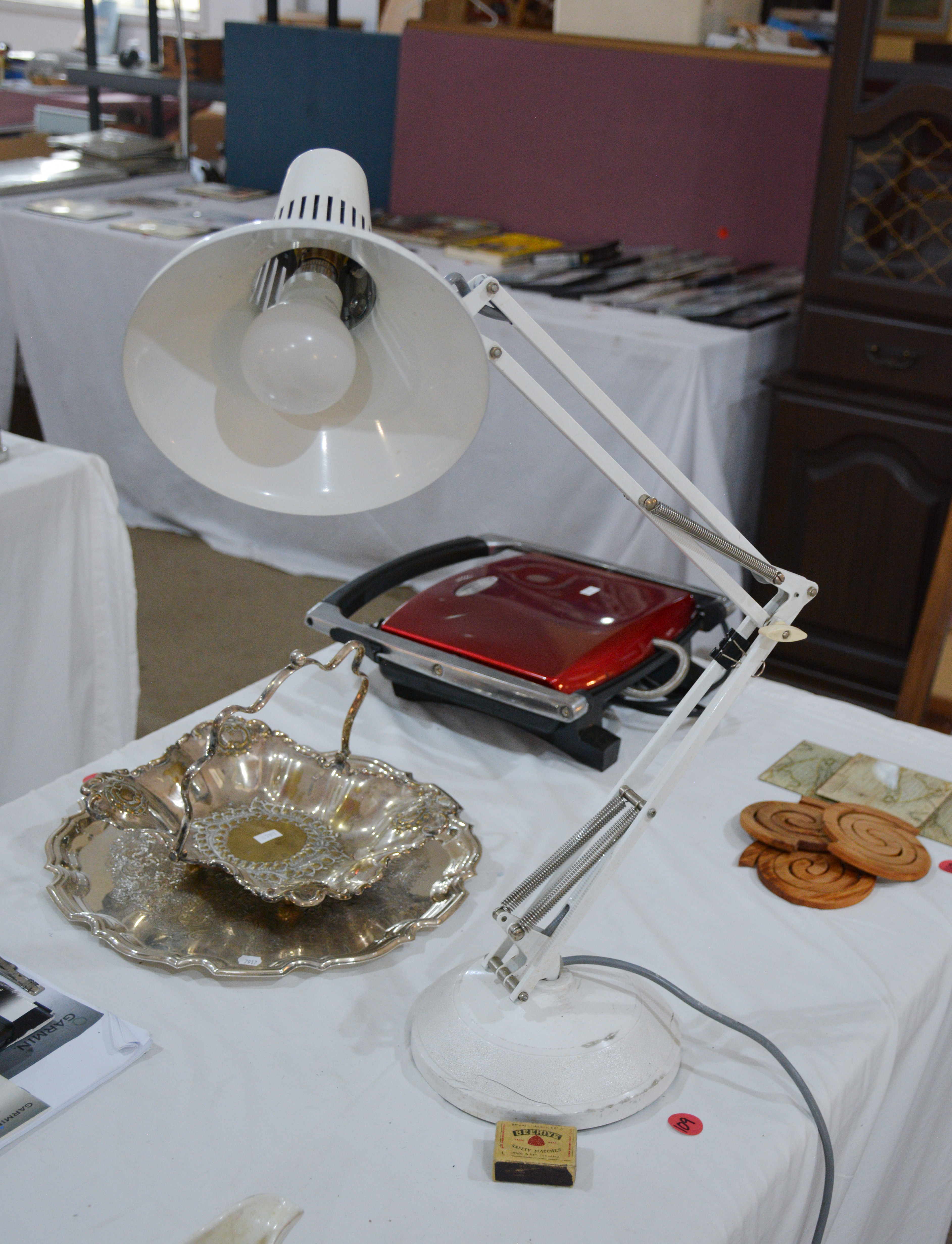 Posable White Table/Desk Lamp — NZ auction result