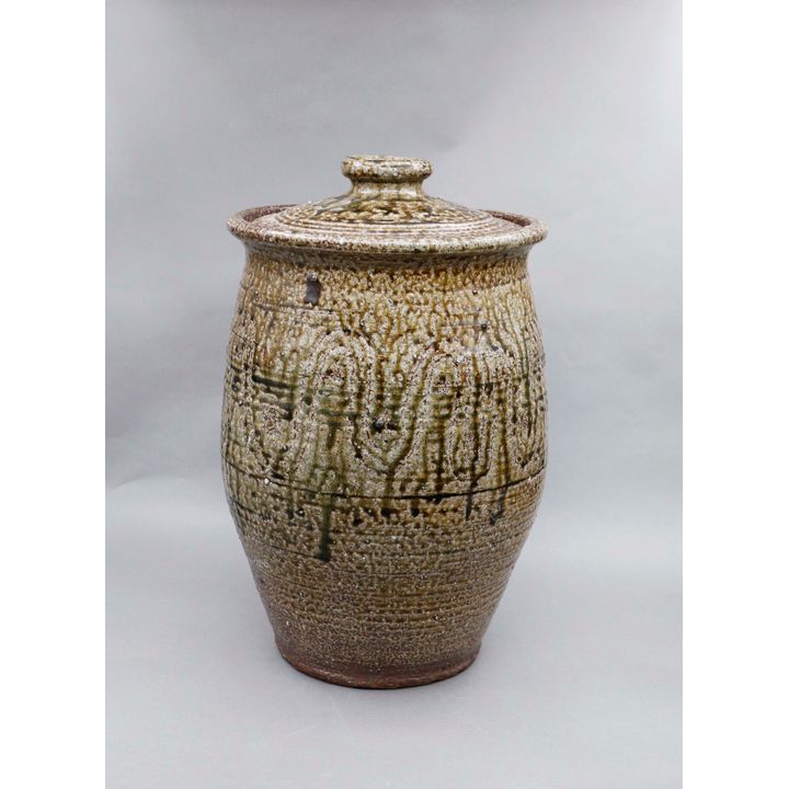 New Zealand Pottery - A large and good salt glazed bread crock