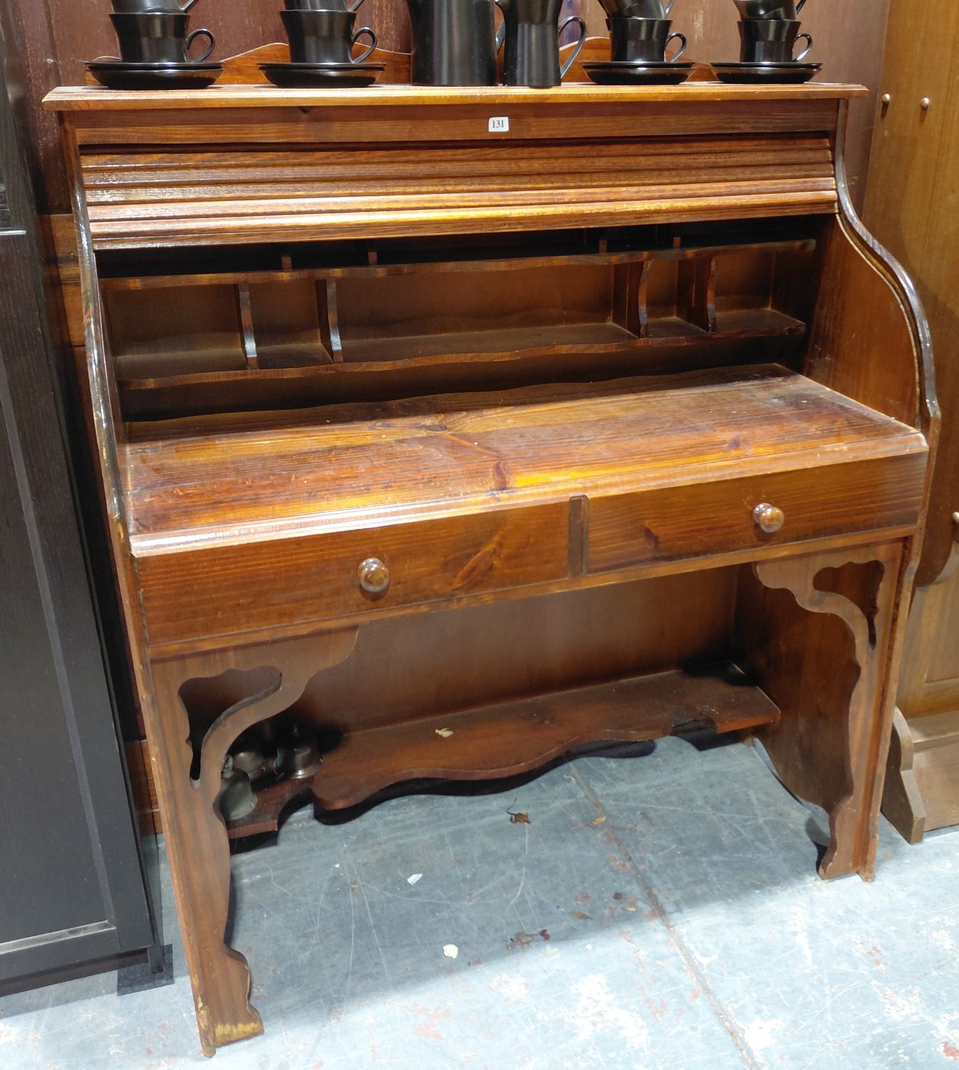 131 · ROLL TOP DESK