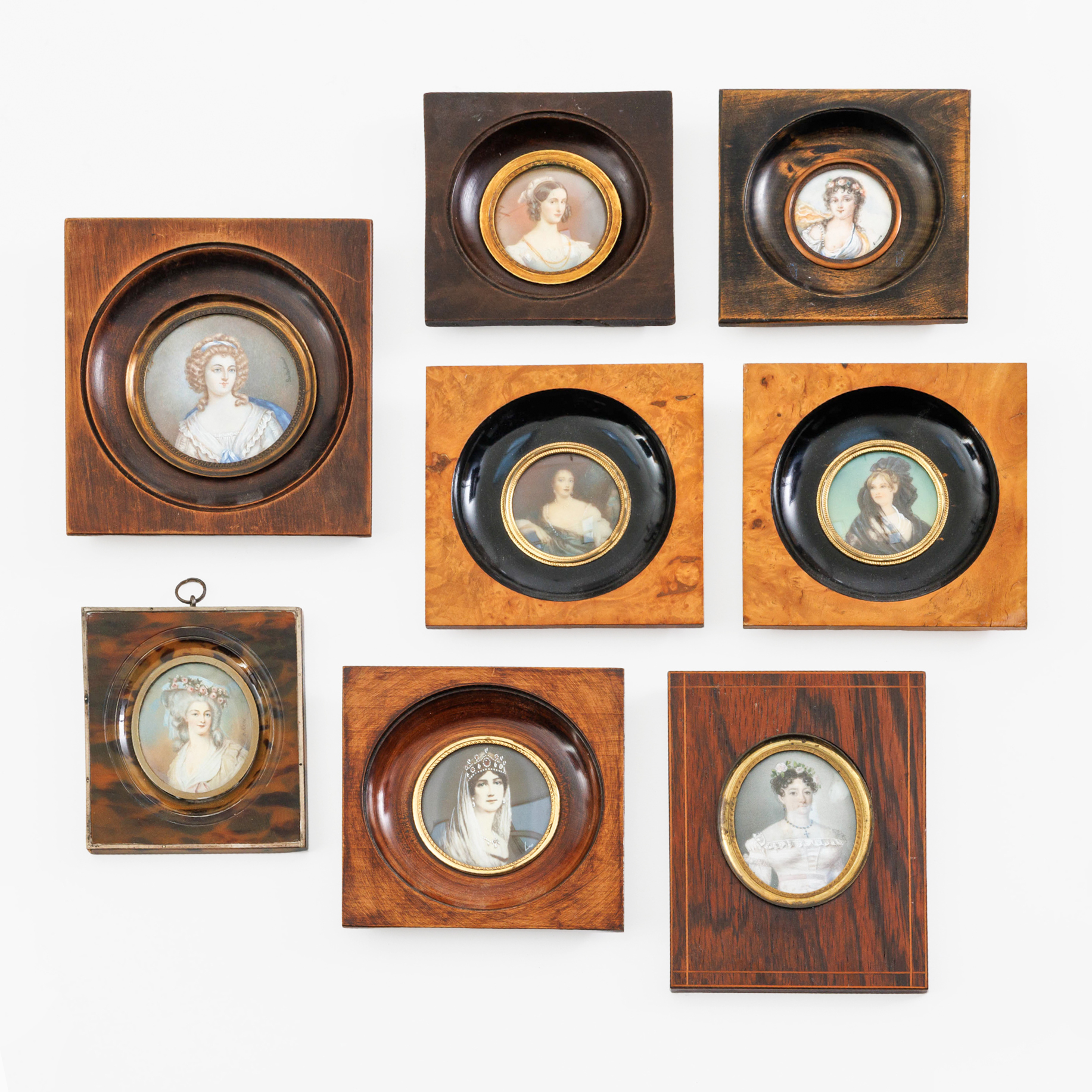 Eight oval and round miniature portraits of women – kavel bij Bernaerts, Antwerp