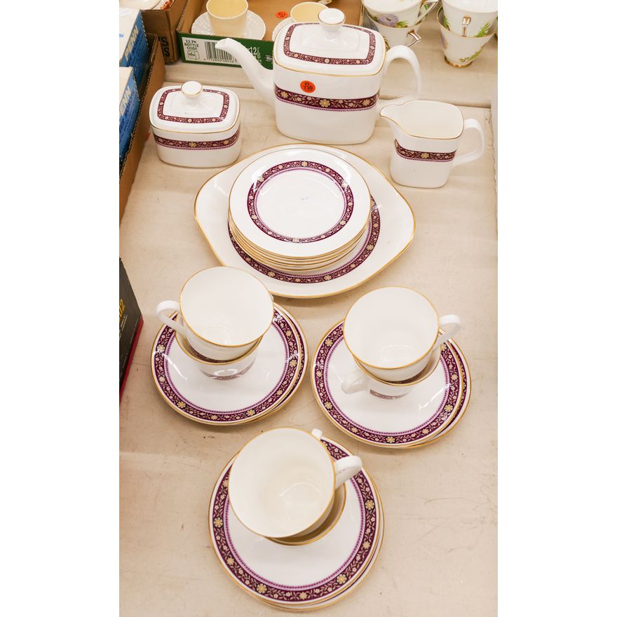 16pc Royal Doulton Minuet Porcelain Tea Set