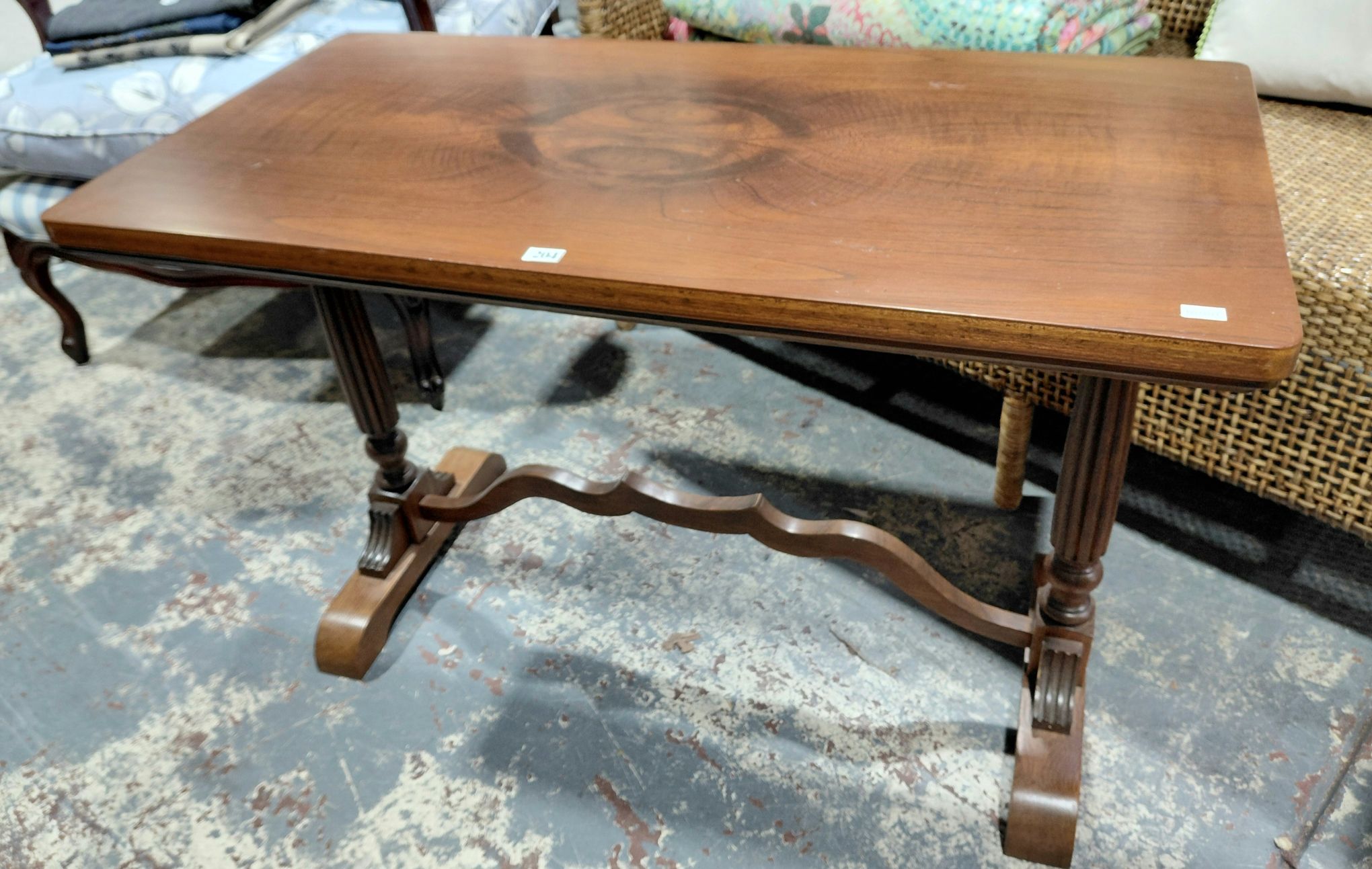 204 · RECTANGULAR OCCASIONAL TABLE