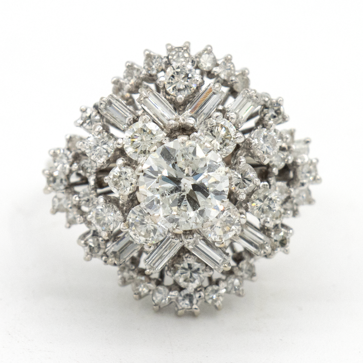Anillo de cóctel con diamante de 1.34 ct