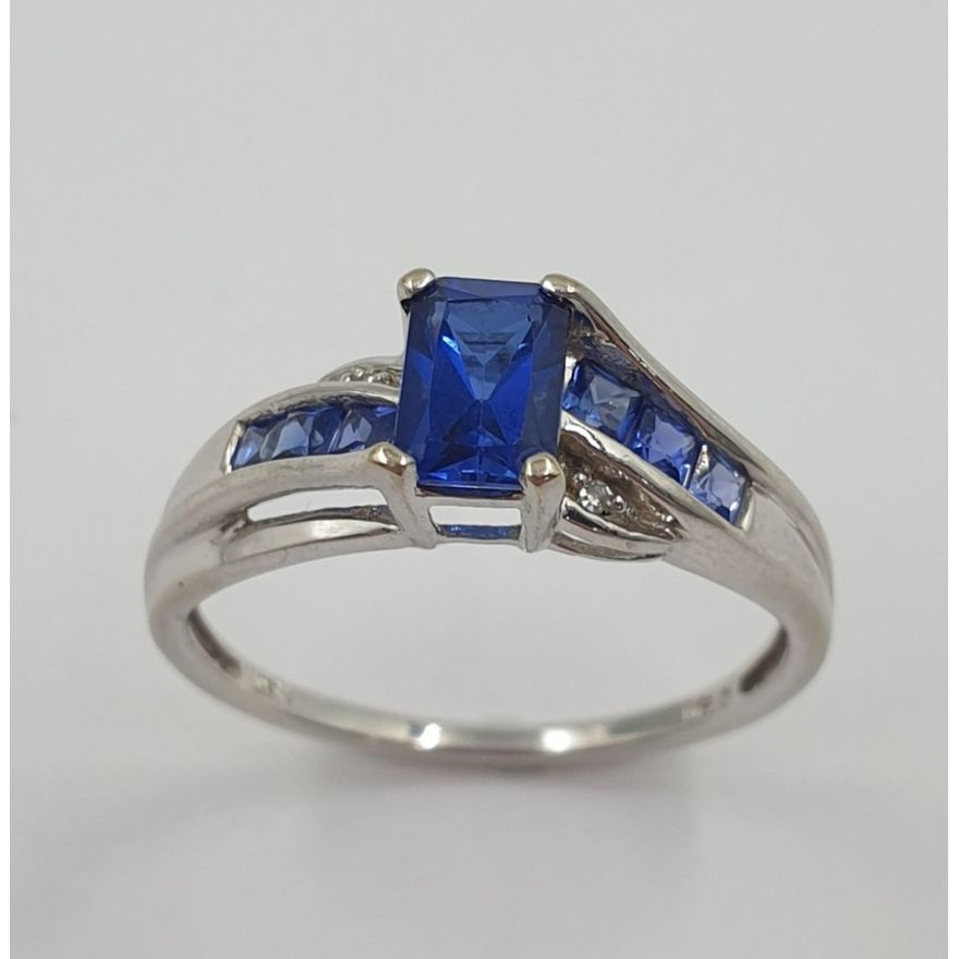 10ct W/G Sapphire & Diamond Ring