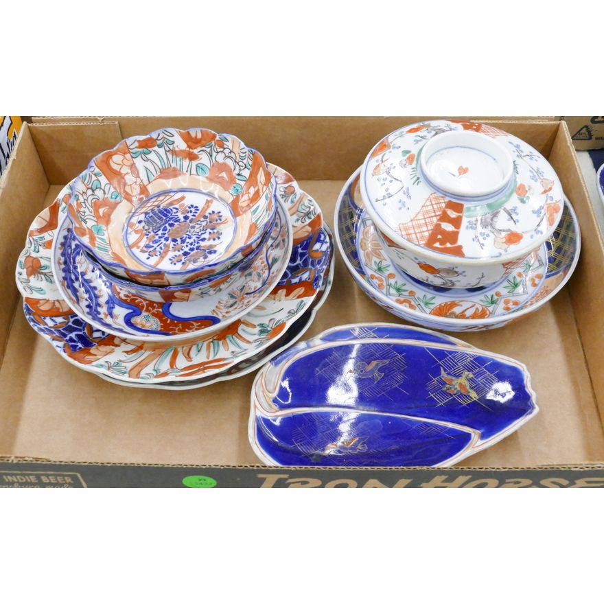 Box Old Japanese Imari Porcelain Dishes