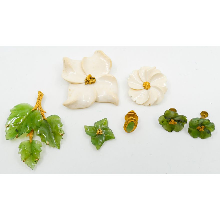 2 Boxes Alaskan Jade & Gold Nugget Jewelry - 21.2 Grams TW