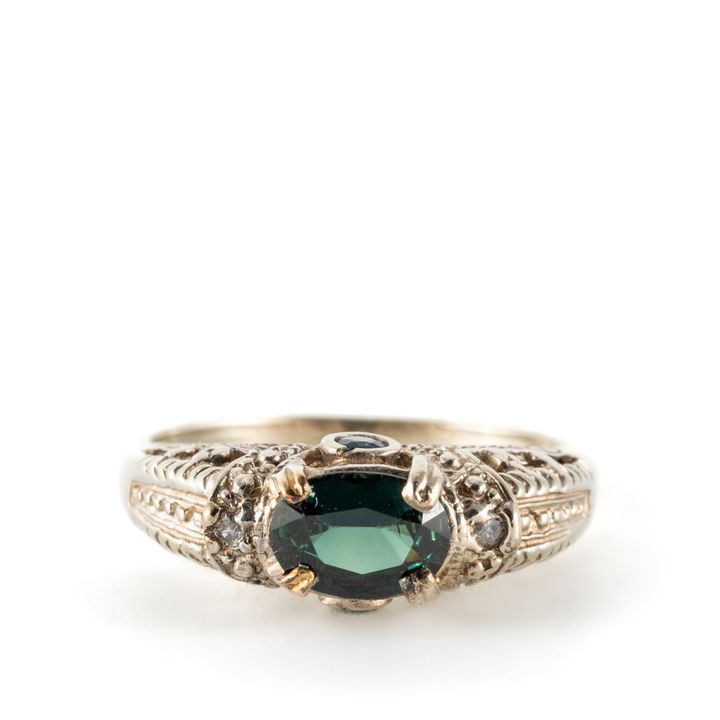 Teal Sapphire 14ct Gold Ring