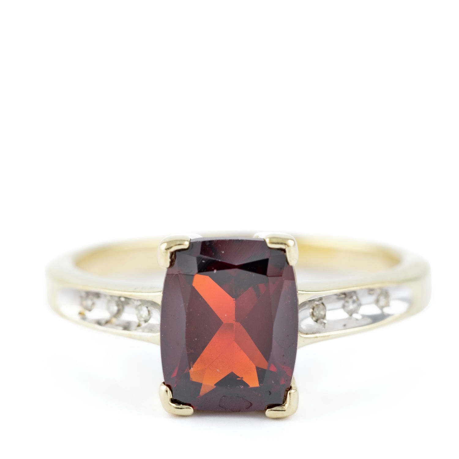 182 · Garnet & Diamond Ring 9ct