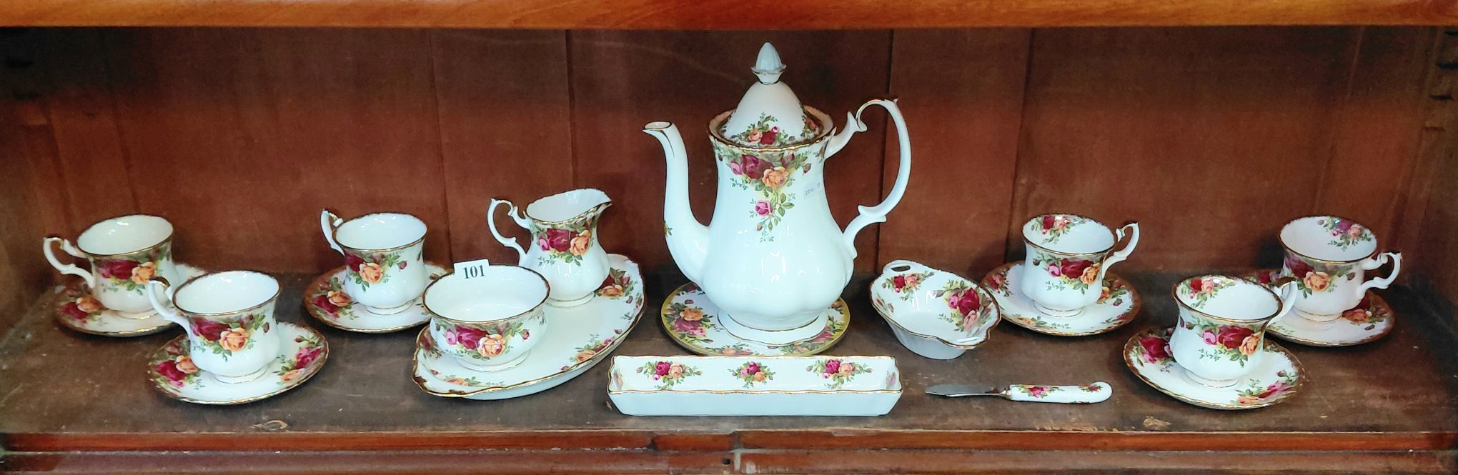 ROYAL ALBERT COUNTRY ROSES TEASET