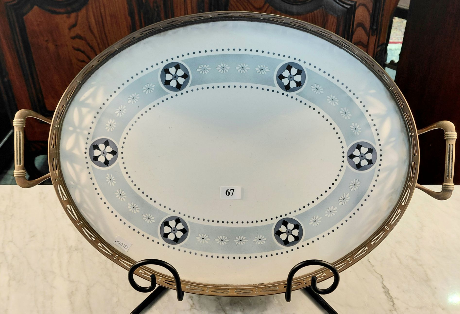 67 · ANTIQUE BUTLERS TRAY
