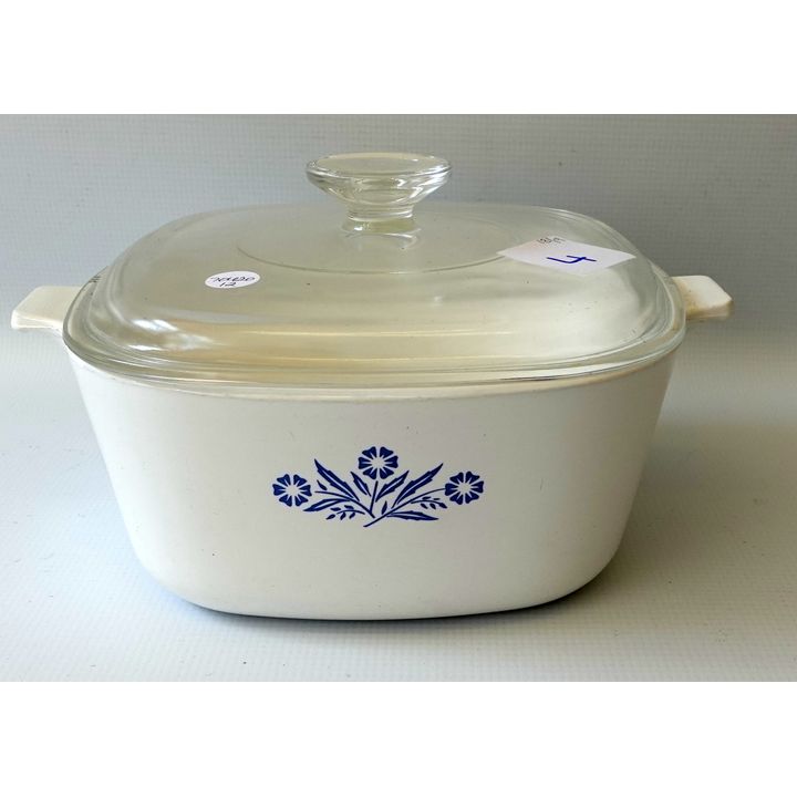 CORNINGWARE CASSEROLE DISH AND COVER