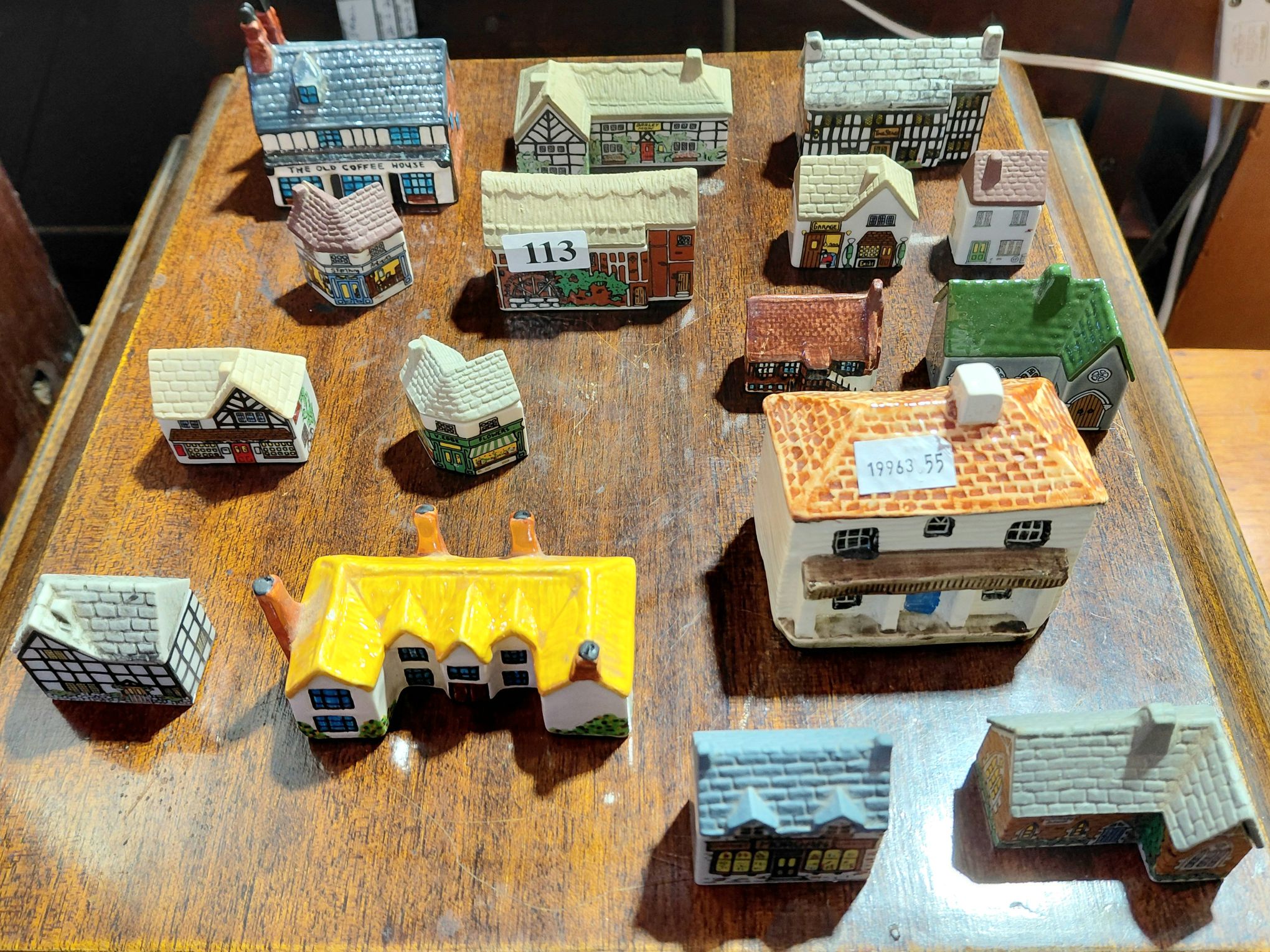 WADE MINIATURE HOUSE COLLECTION