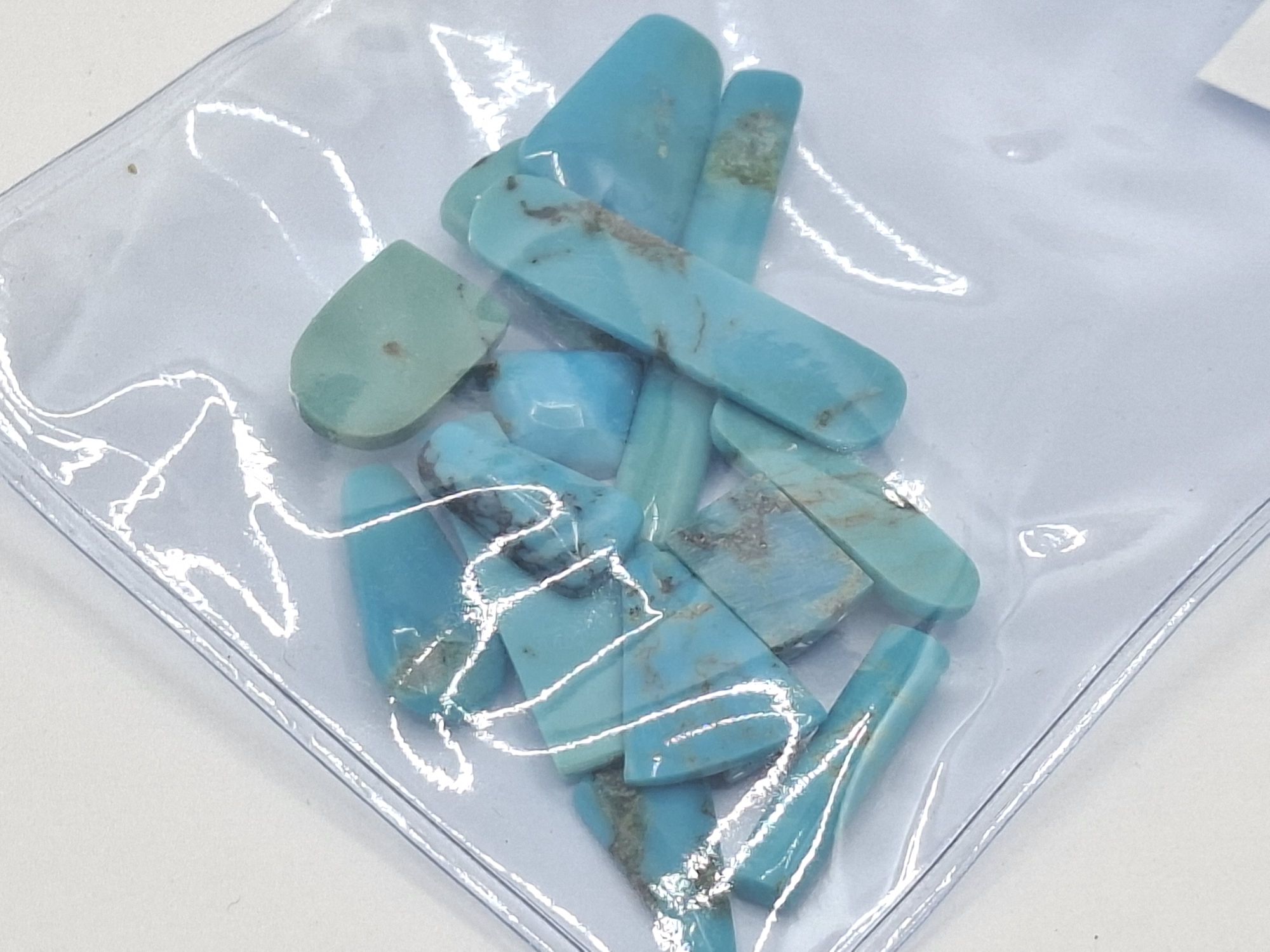 19 · TURQUOISE GEMSTONES