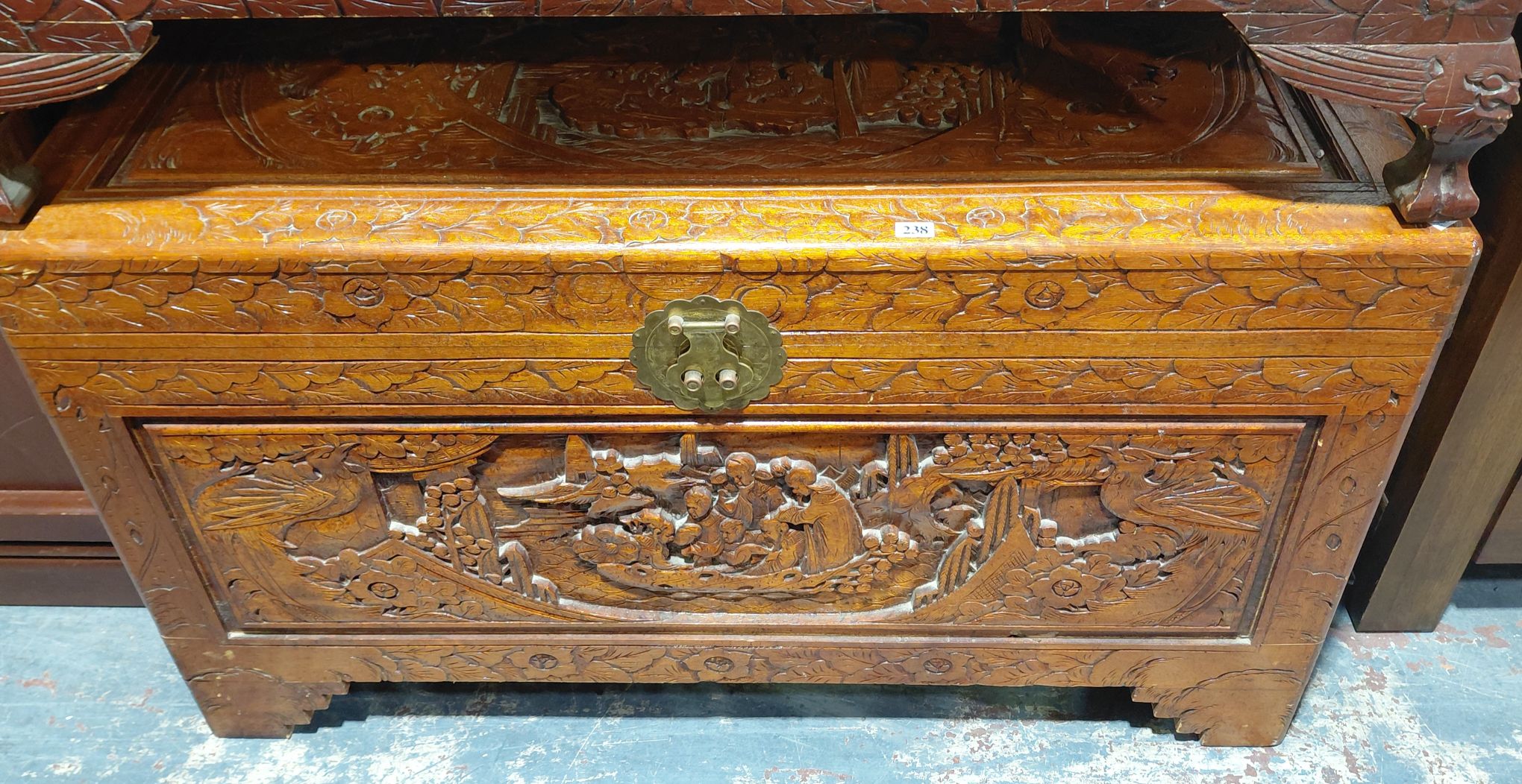 238 · CAMPHORWOOD TRUNK