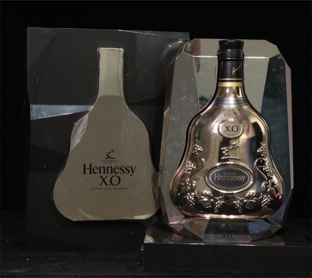 Hennessy XO Extra Old Cognac Exclusive Collection Edition Gold 