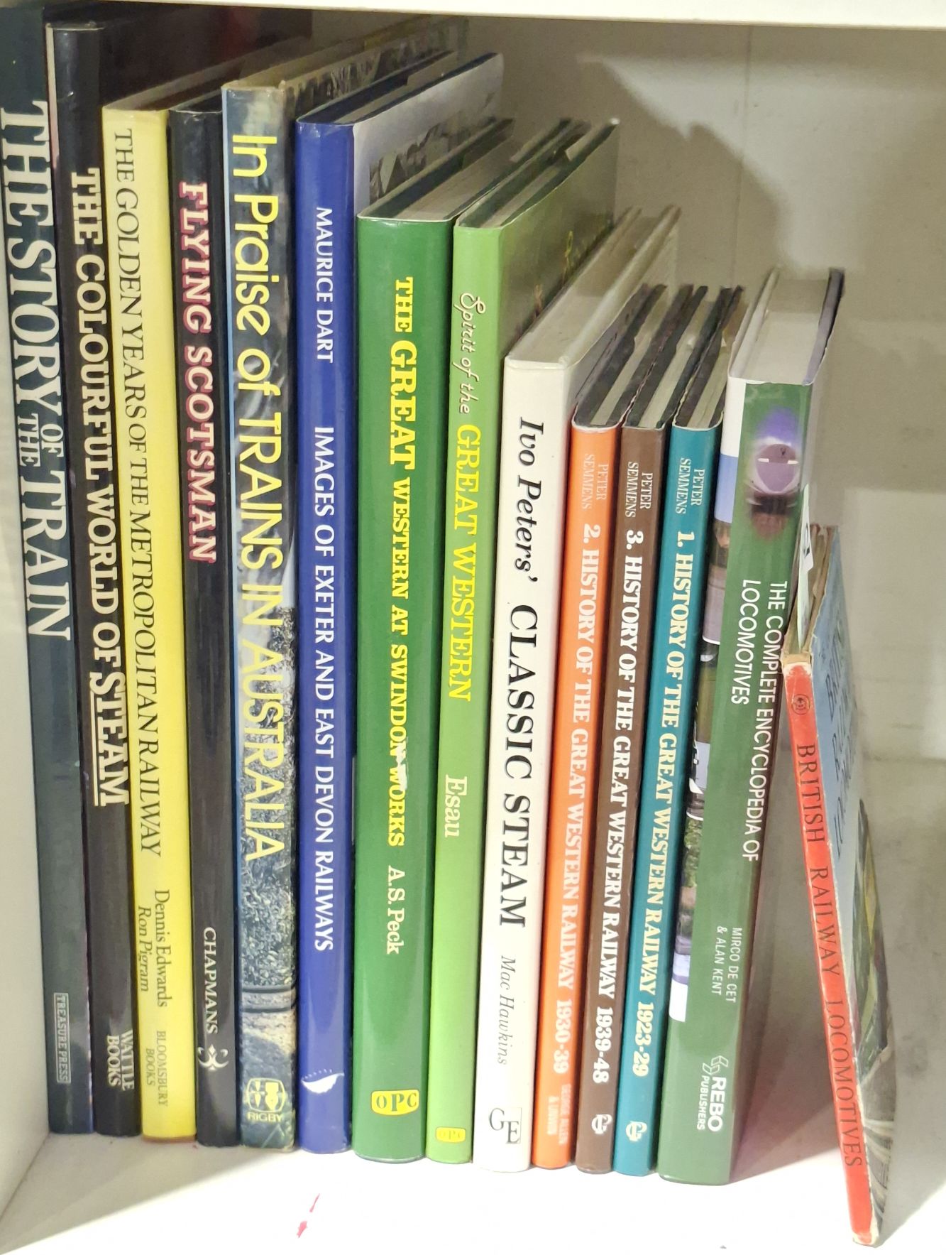 BOOKS - TRAINS