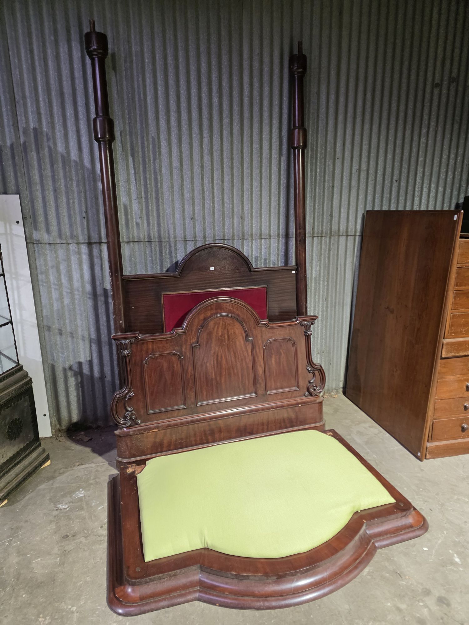 3 · HALF TESTER DOUBLE BED HEAD
