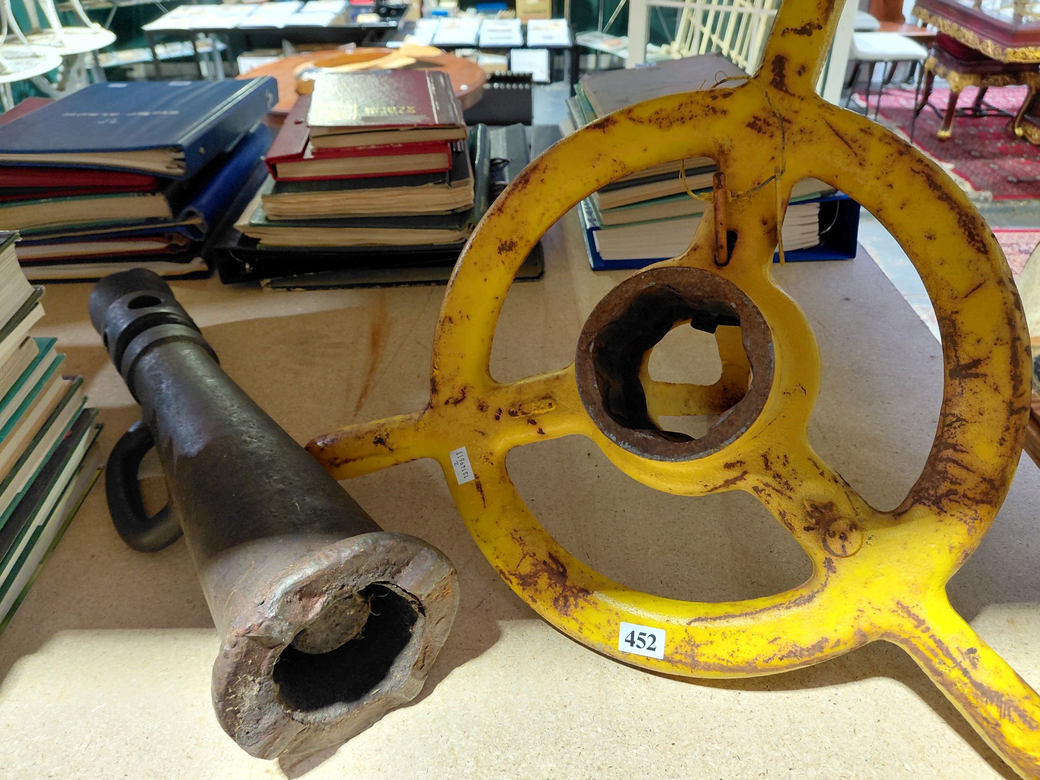 INDUSTRIAL WHEEL AND JACK