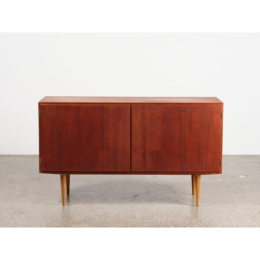 HOC - A Danish two-door cabinet
