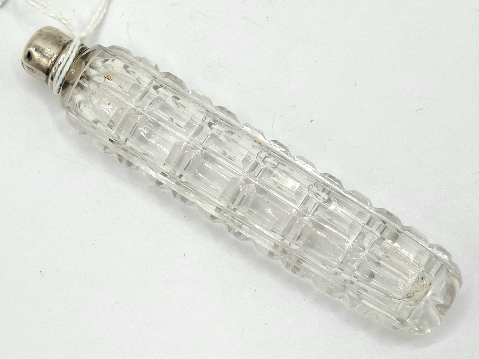 1013 · ANTIQUE PERFUME BOTTLE