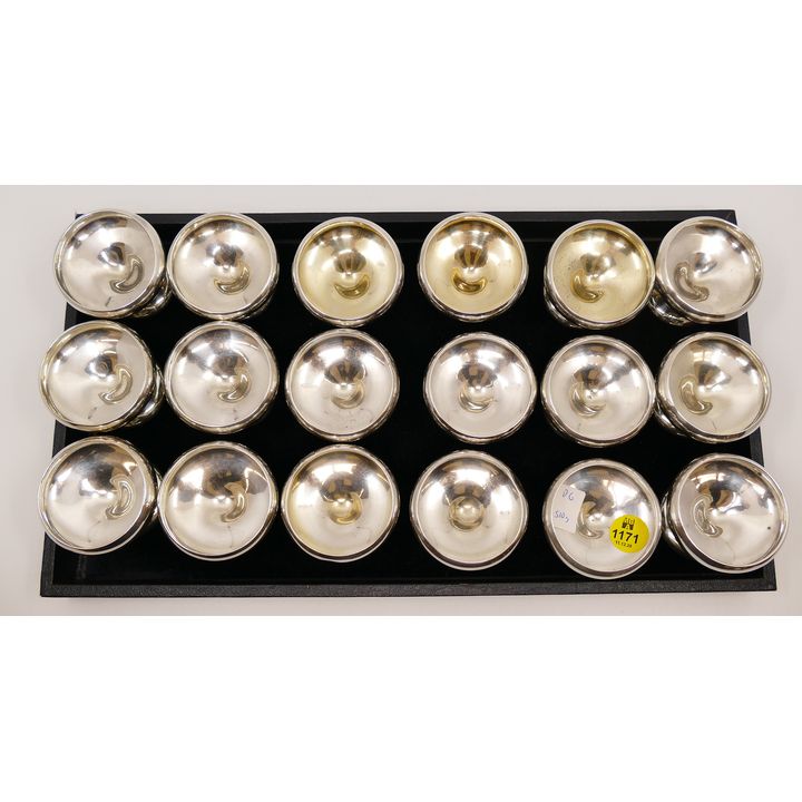Set 18pc Sterling Small Liquor Coupes- 1.5''- 510g TW