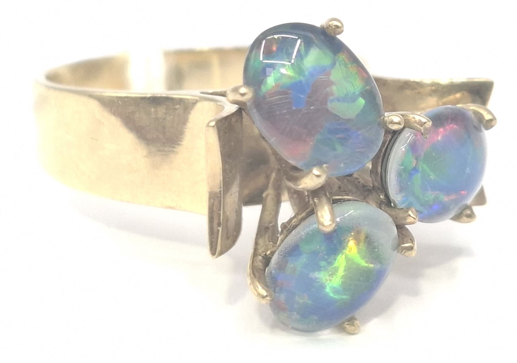 9CT GOLD OPAL RING