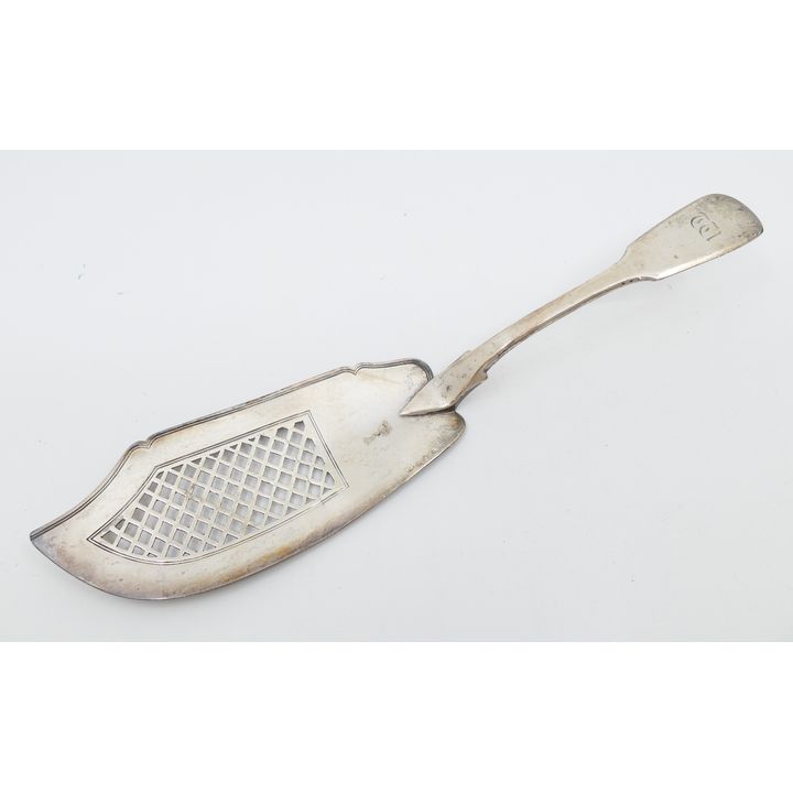 English Georgian Sterling Silver Fish Slice dated 1824