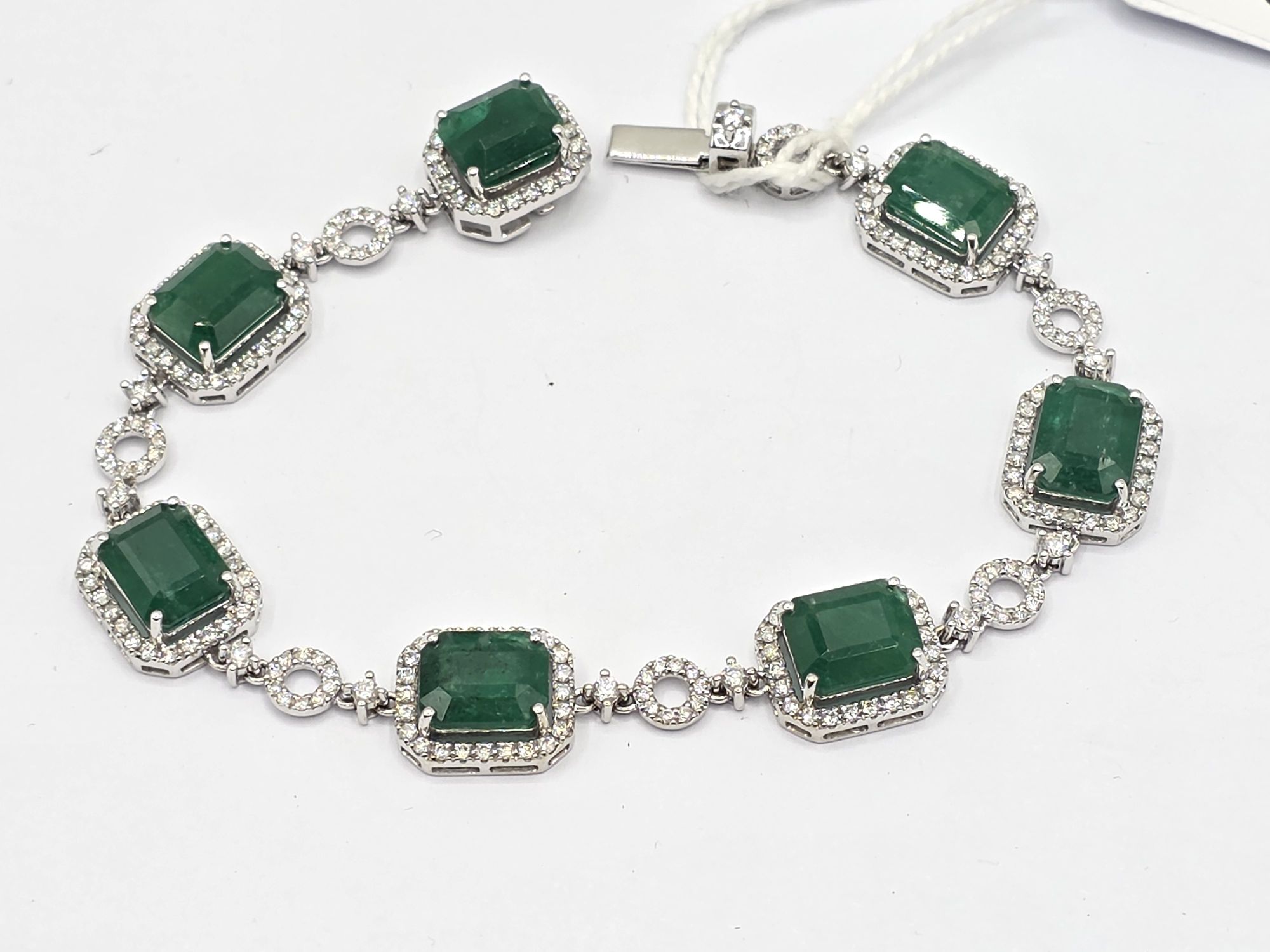 14k Gold Emerald Diamond Halo Bracelet
