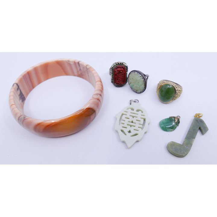 Box Chinese Jade Ring Etc