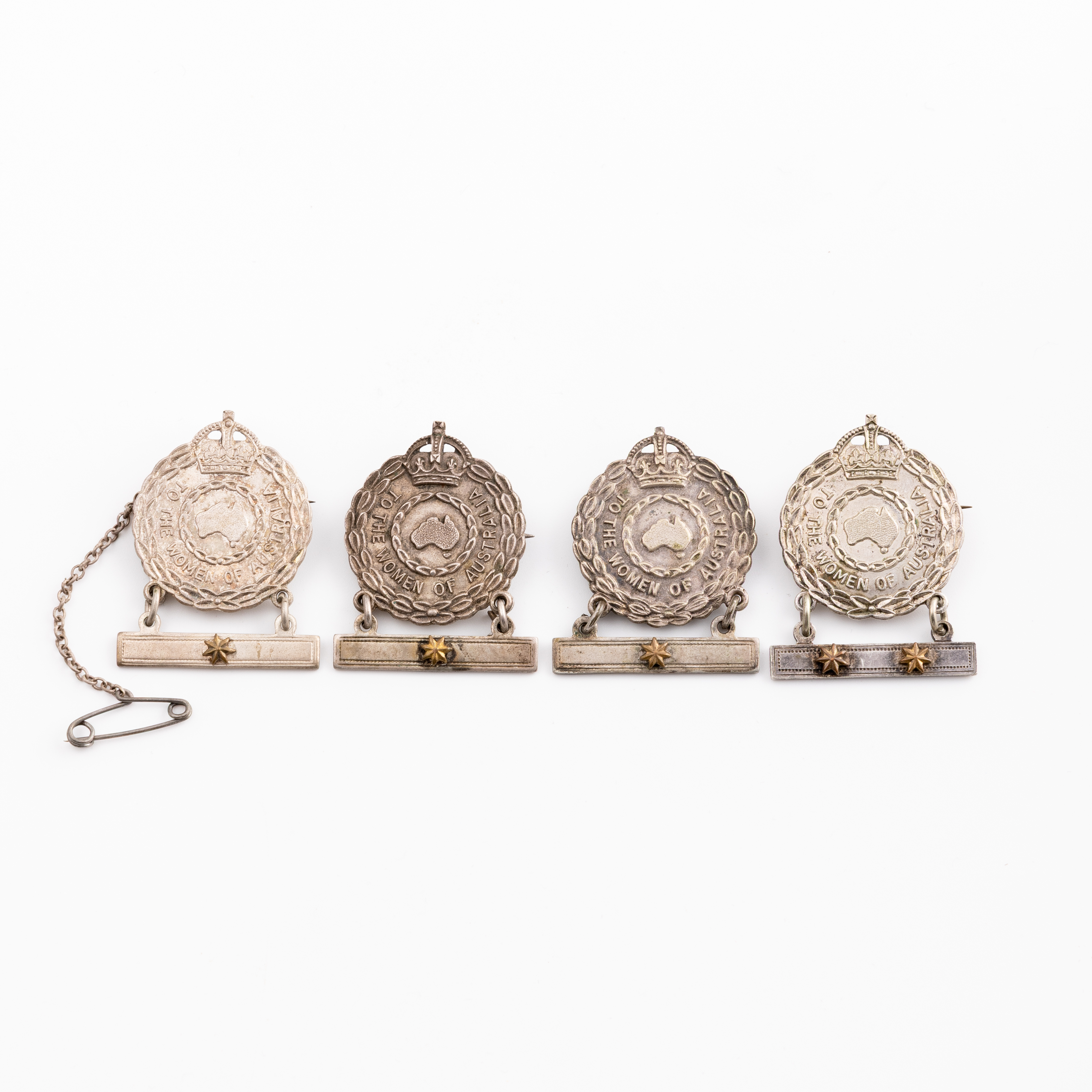 241 · To The Women of Australia Brooch, 1939 - 1945