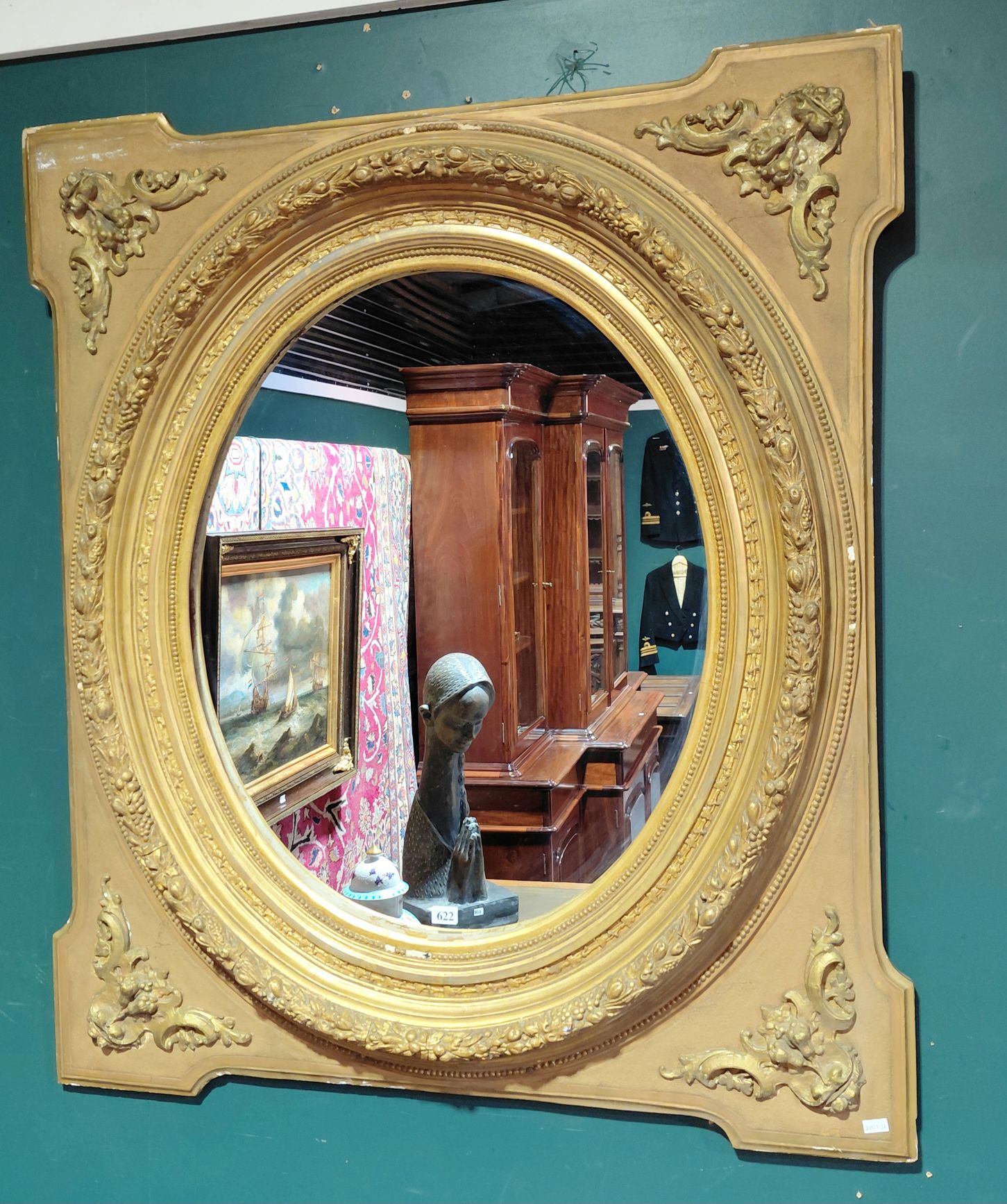 622 · 19TH CENTURY GILTWOOD MIRROR