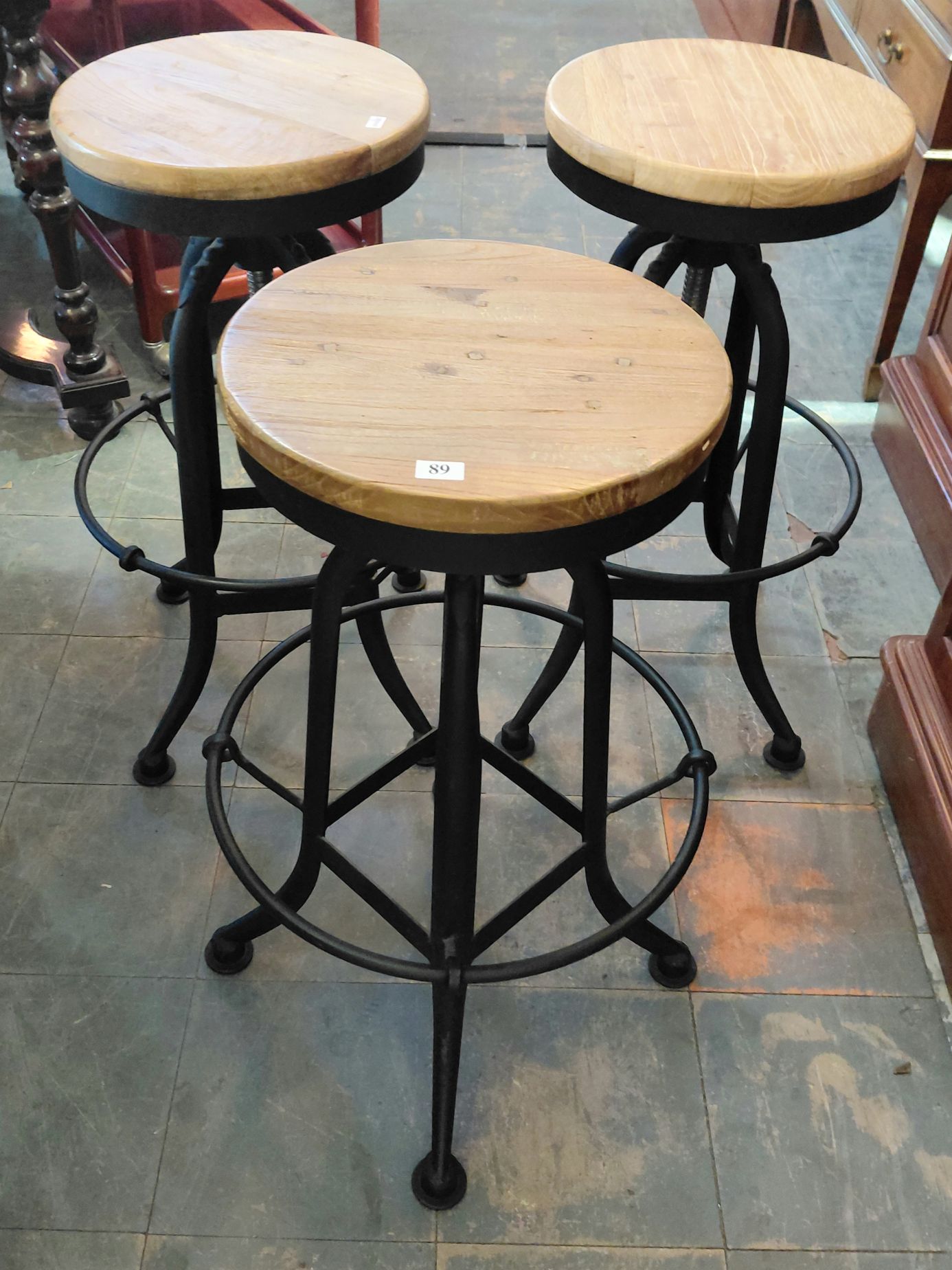 89 · SET OF THREE BARSTOOLS