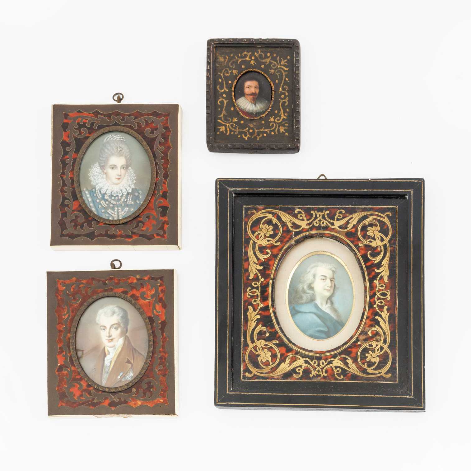 Four miniature portraits of a men and women – kavel bij Bernaerts, Antwerp