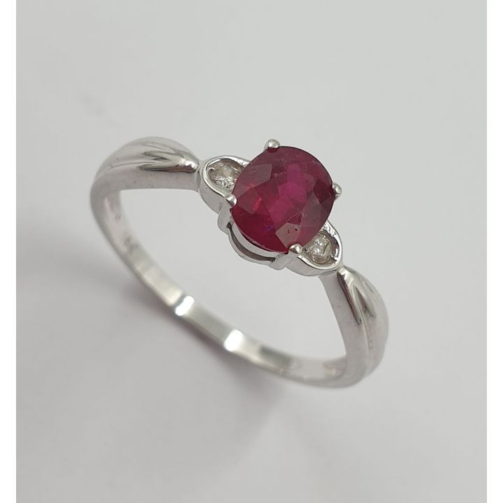 18ct W/G Ruby & Diamond Ring