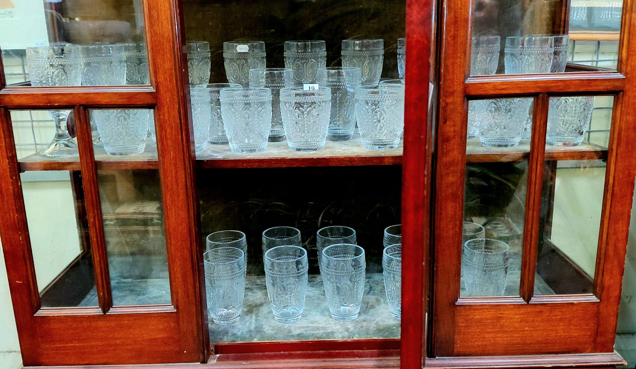 19 · A LARGE SET OF GLASSES