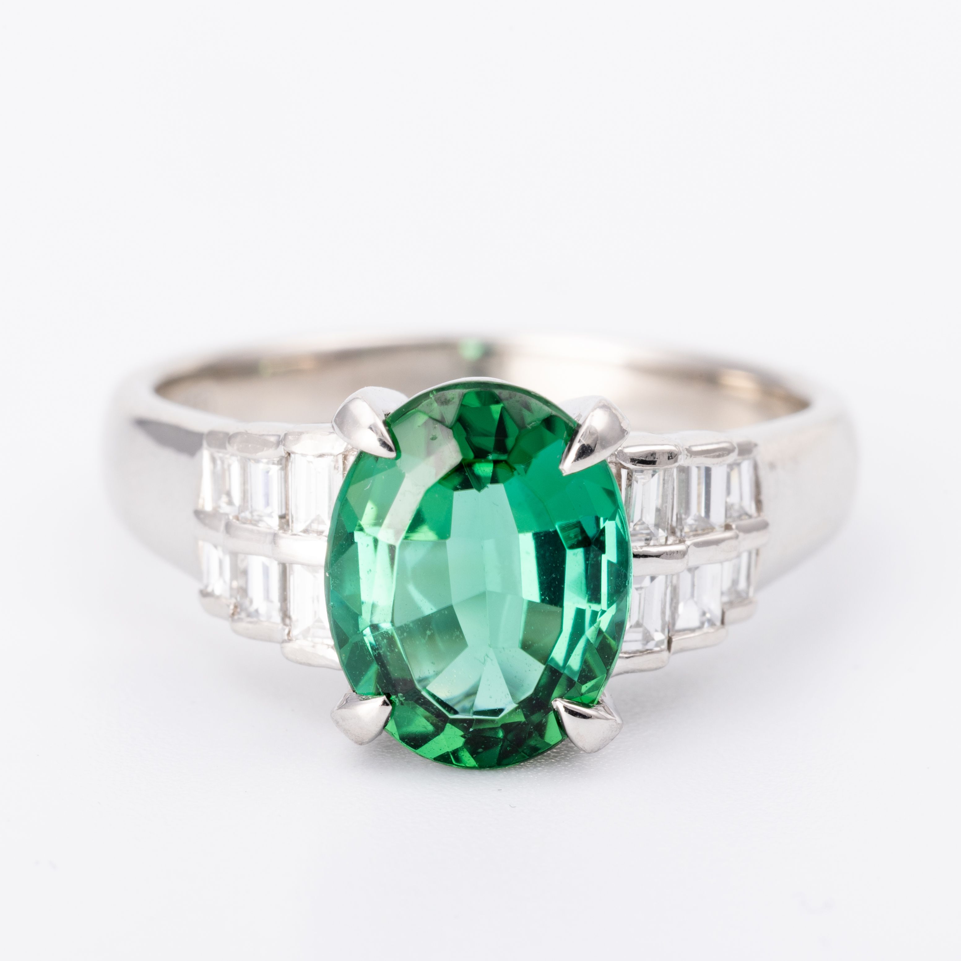 334 · Tourmaline & Diamond Ring Platinum