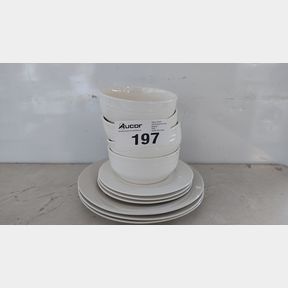 EETRITE - 10 PIECE JUST WHITE PORCELAIN DINNER SET -