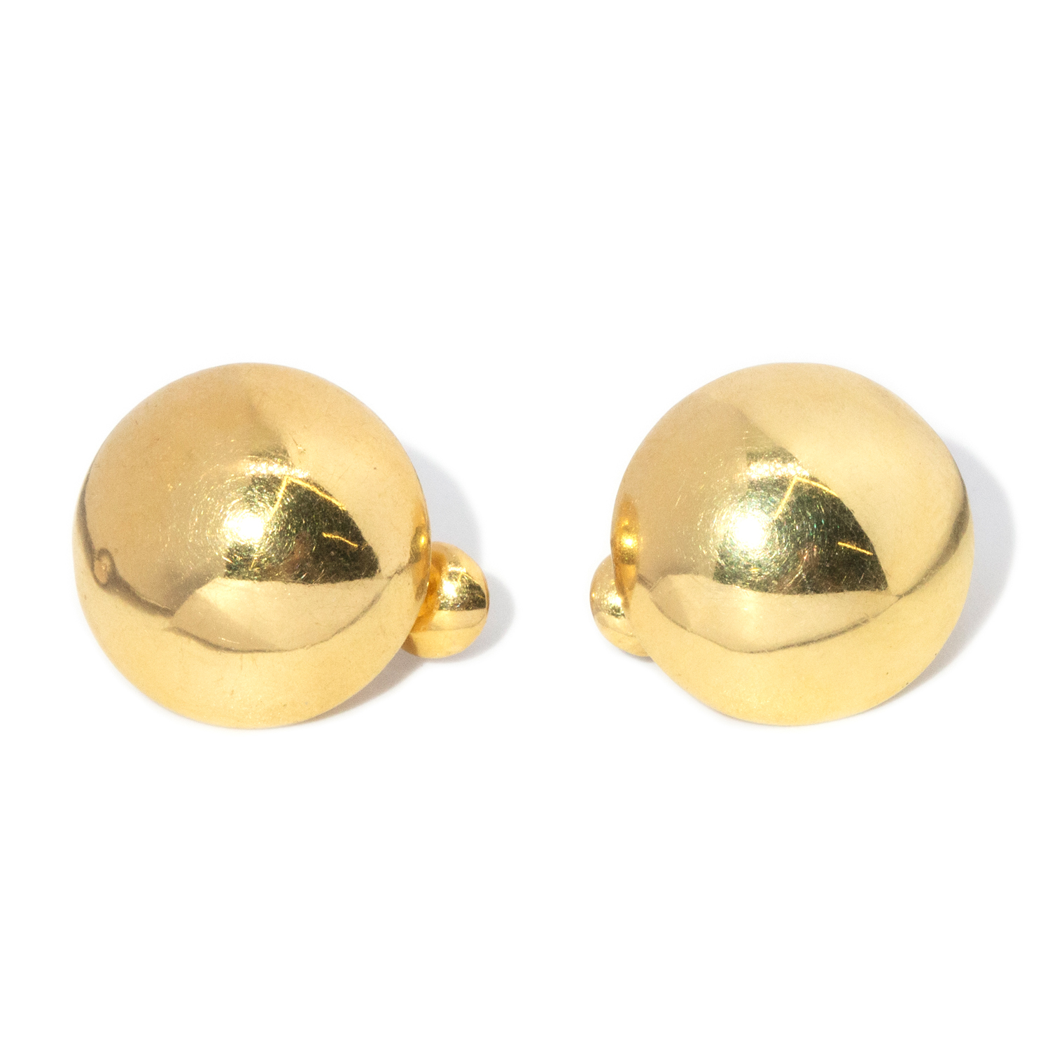 114 · 22ct Domed Earrings