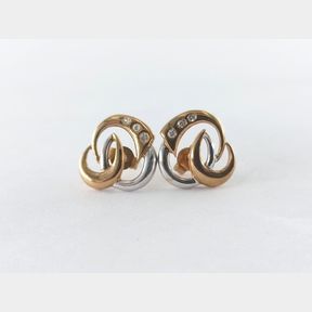 6 ROUND DIAMONDS IN YELLOW AND WHITE GOLD EARRINGS