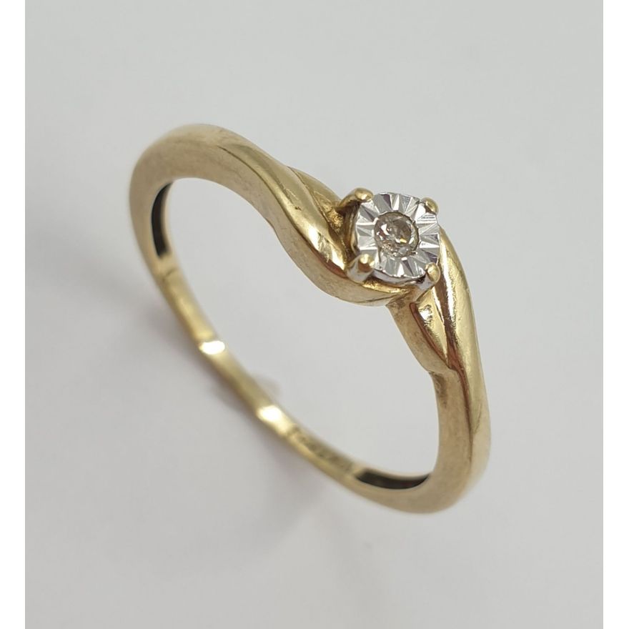 10ct Y/G Diamond Ring