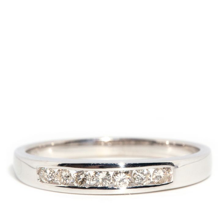 18 Carat White Gold Diamond Ring,