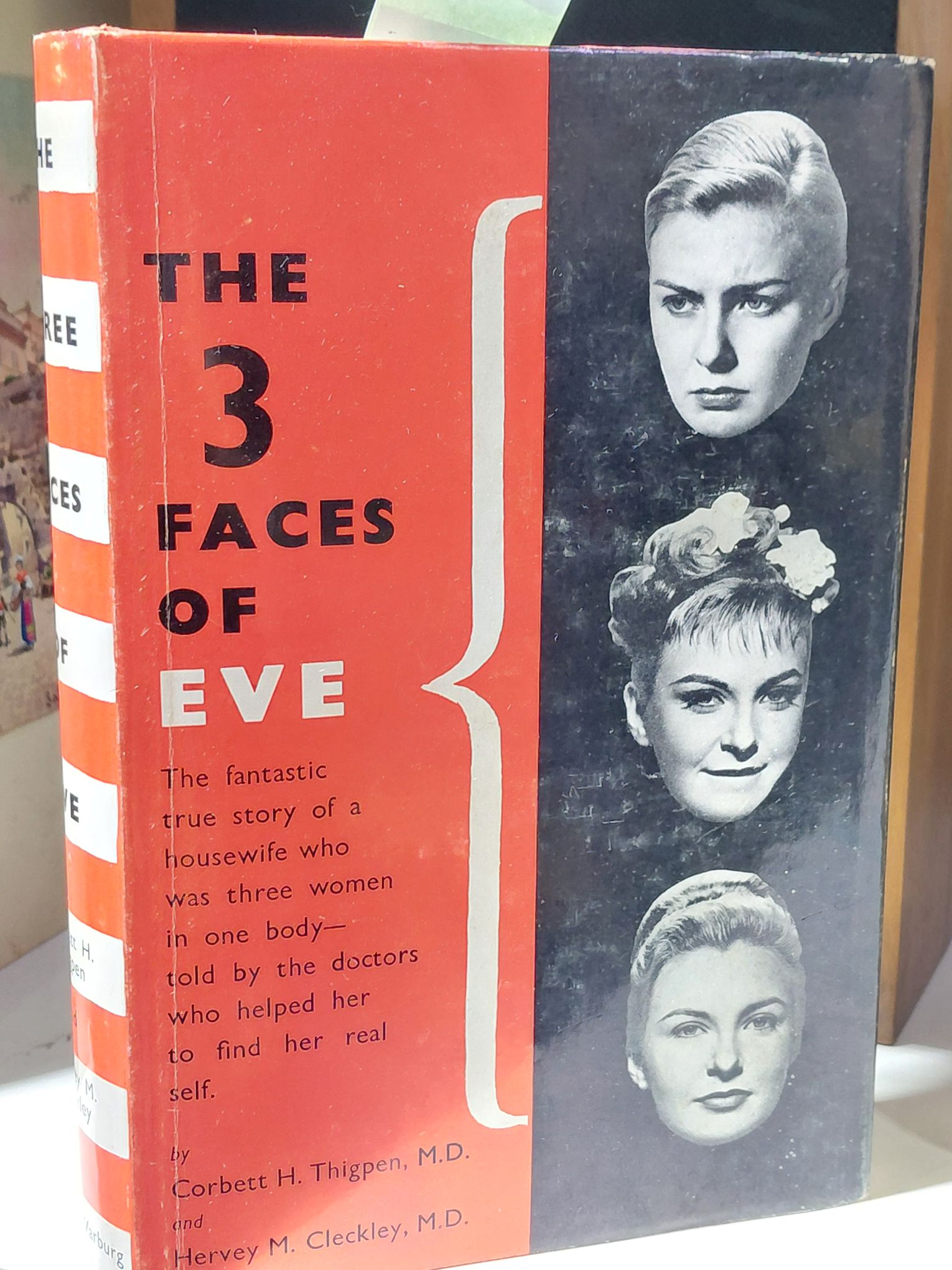490 · THE 3 FACES OF EVE'