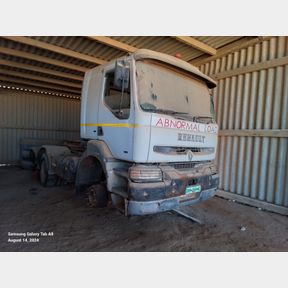 K40 | 2001 RENAULT 350 KERAX D/AXLE HORSE ENGINE REMOVED