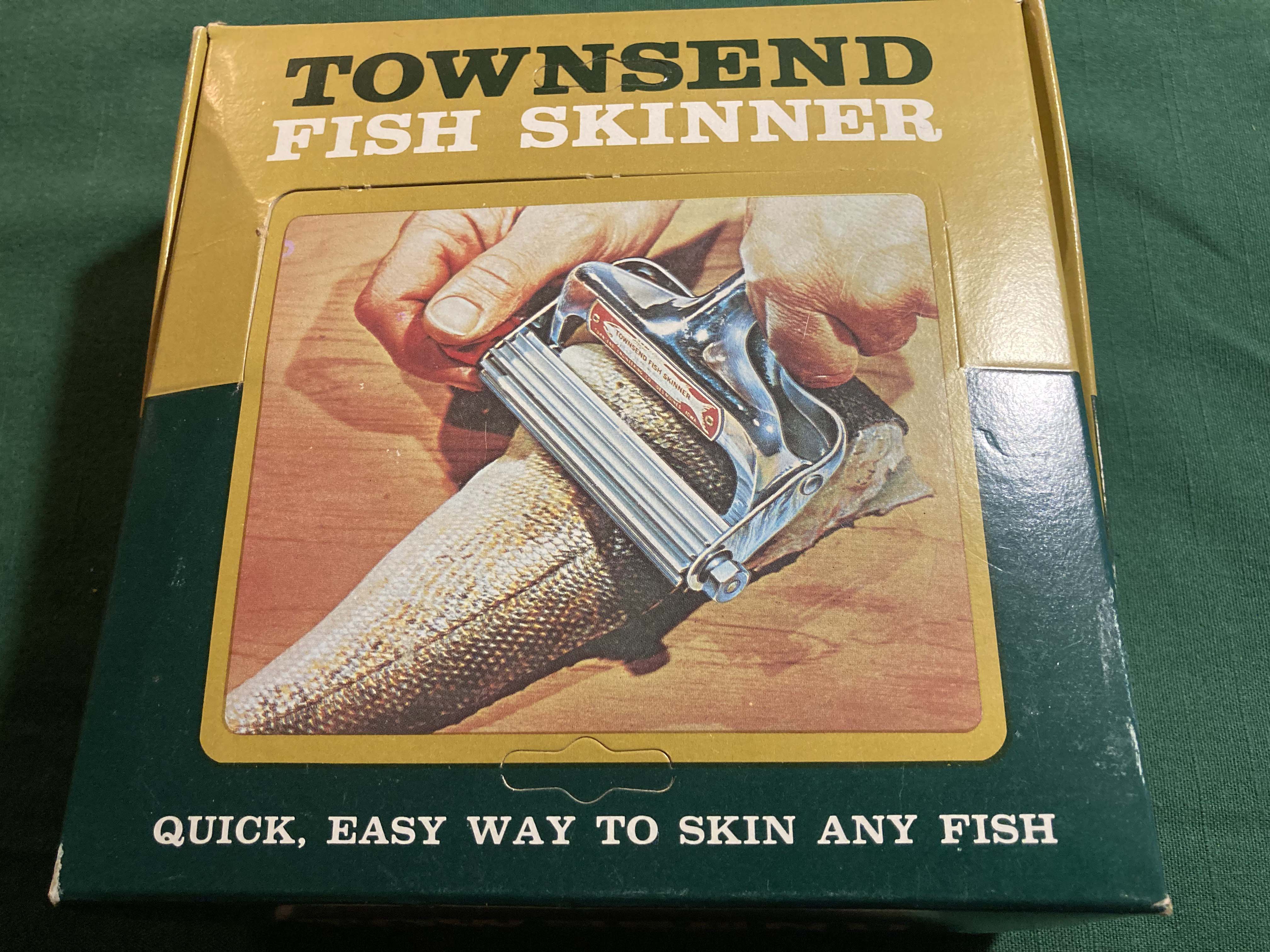NOS Townsend Fish Skinner
