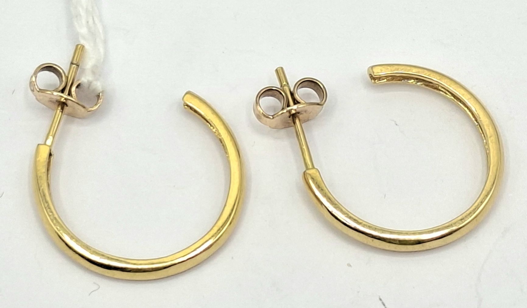 1126 · 9CT GOLD EARRINGS
